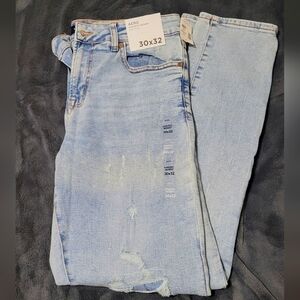 Aeropostale Light Wash Denim Athletic NWT Jeans 30x32